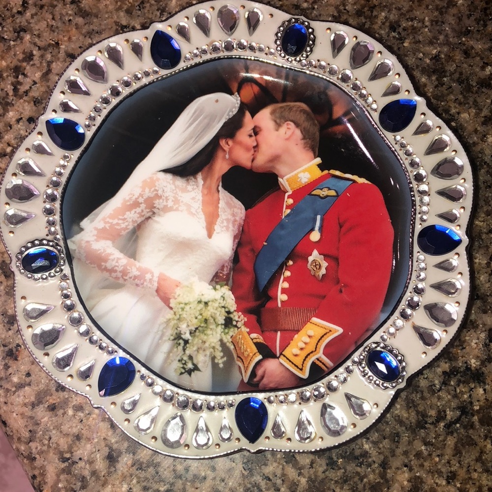 William and Kate Royal wedding Plate - limited edition